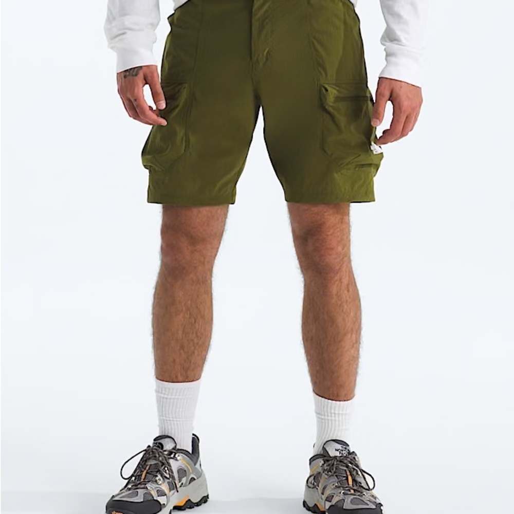 The North Face Green Lightweight Cargo Shorts 32W